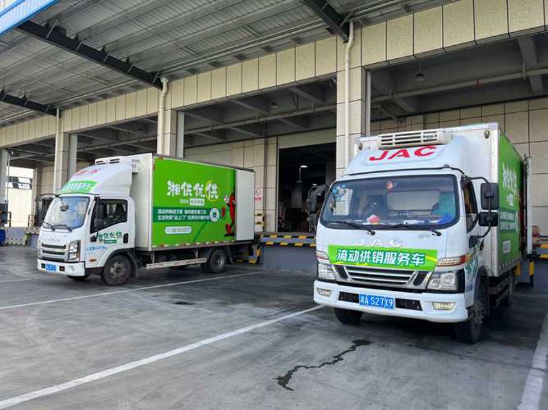 饮料酒水市场的新兴趋势与批发策略